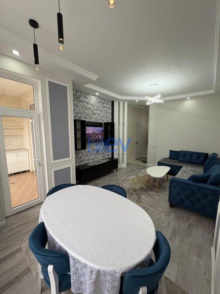 Satılır 2 otaqlı Yeni Tikili  61m², Bakı