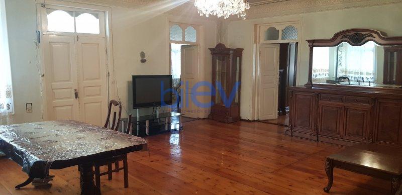 Kirayə (aylıq) 4 otaqlı Həyət evi  450m², Gəncə