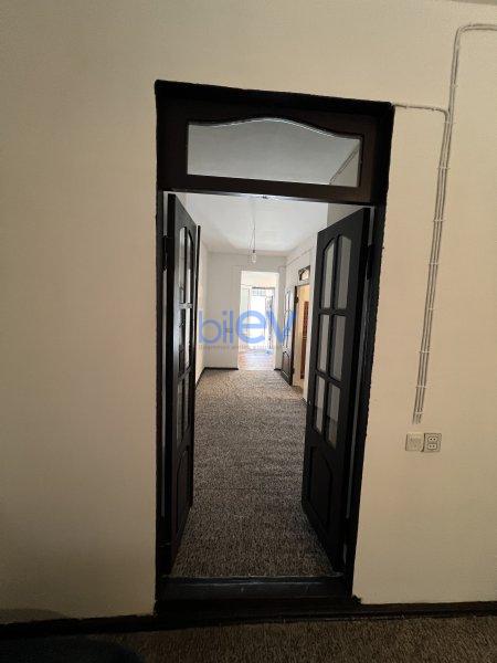 Kirayə (aylıq) 3 otaqlı Köhnə Tikili  100m², Bakı
