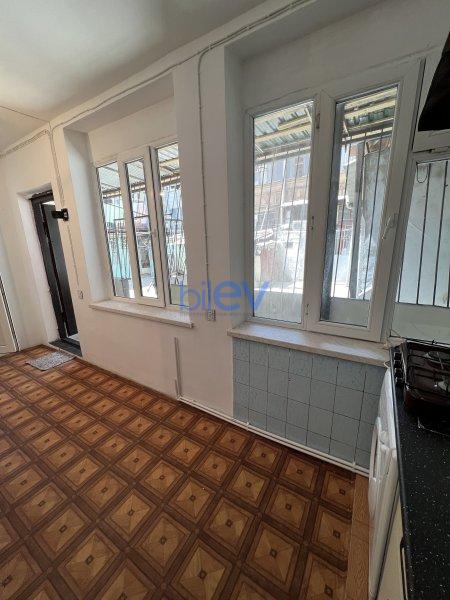 Kirayə (aylıq) 3 otaqlı Köhnə Tikili  100m², Bakı