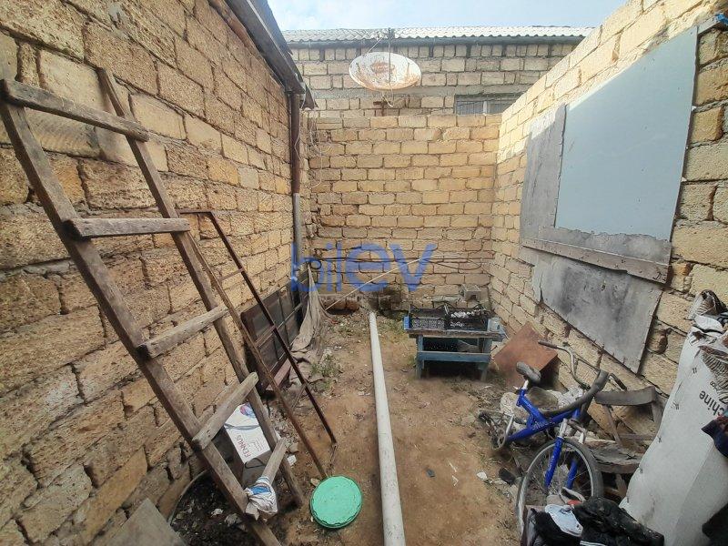 Satılır 3 otaqlı Həyət evi  2000m², Sumqayıt