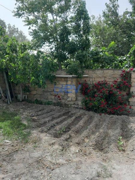 Satılır 3 otaqlı Həyət evi  2000m², Sumqayıt