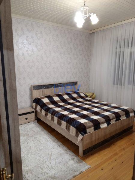 Satılır 5 otaqlı Həyət evi  250m², Bakı