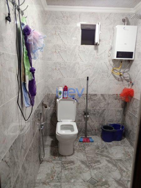 Satılır 5 otaqlı Həyət evi  250m², Bakı