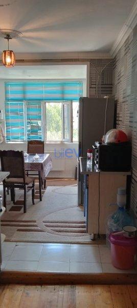 Satılır 3 otaqlı Köhnə Tikili  100m², Bakı