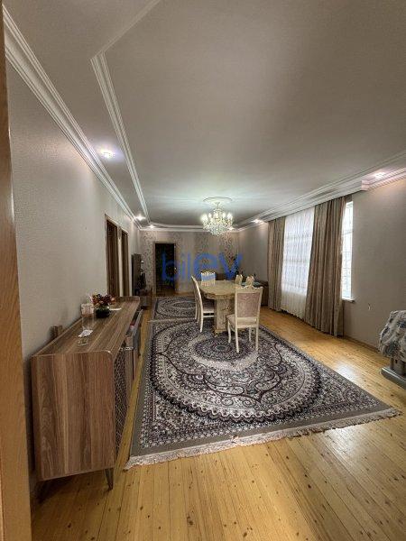 Satılır 4 otaqlı Həyət evi  170m², Bakı