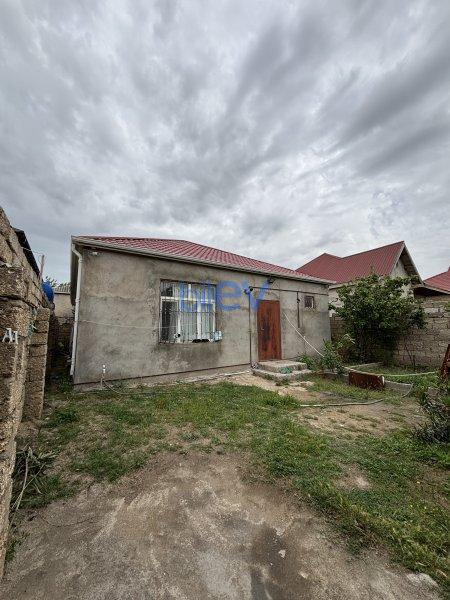 Satılır 4 otaqlı Həyət evi  170m², Bakı