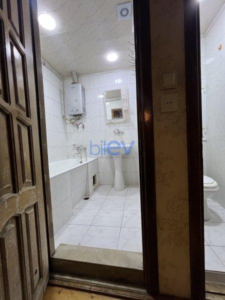 Kirayə (aylıq) 5 otaqlı Köhnə Tikili  120m², Bakı