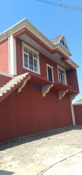 Satılır 3 otaqlı Həyət evi  380m², Bakı