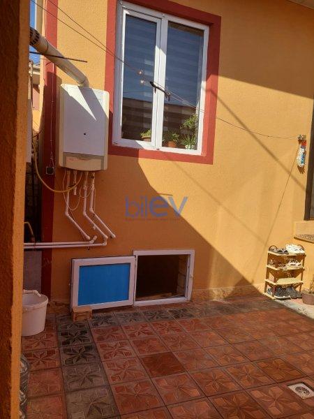 Satılır 3 otaqlı Həyət evi  80m², Bakı