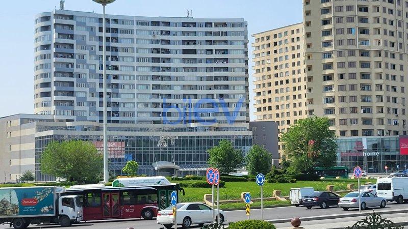 Satılır 2 otaqlı Yeni Tikili  65m², Bakı