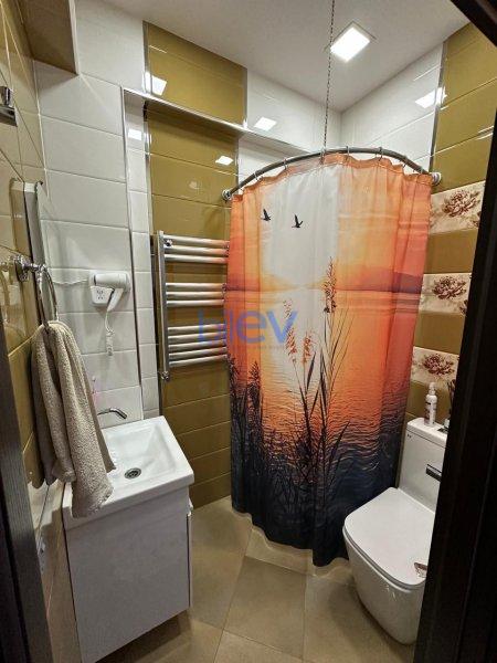 Satılır 2 otaqlı Yeni Tikili  65m², Bakı