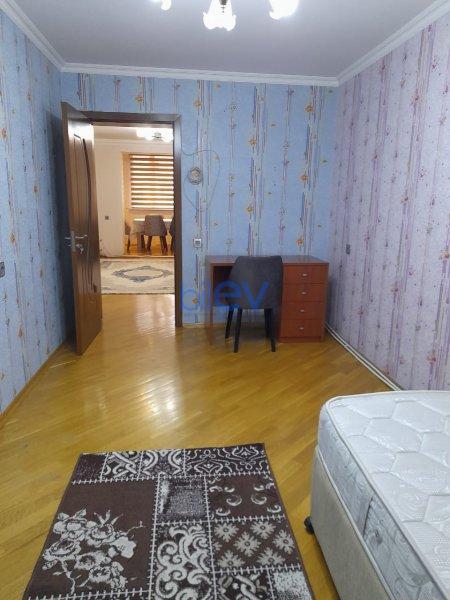 Kirayə (aylıq) 1 otaqlı Köhnə Tikili  70m², Bakı