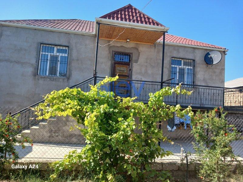 Satılır 4 otaqlı Həyət evi  132m², Bakı