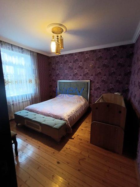 Satılır 6 otaqlı Həyət evi  200m², Bakı