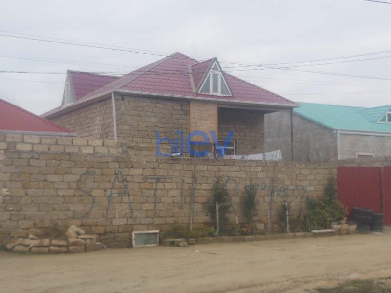 Satılır 2 otaqlı Həyət evi  101m², Bakı