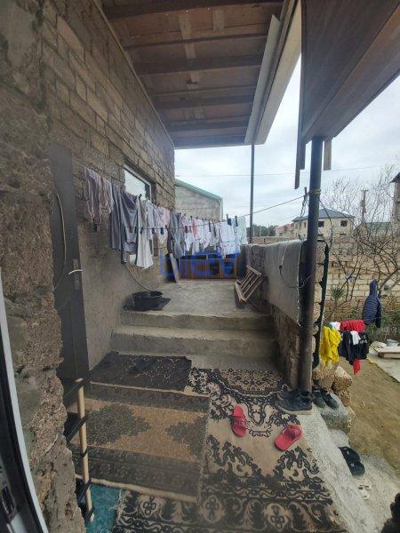 Satılır 2 otaqlı Həyət evi  101m², Bakı