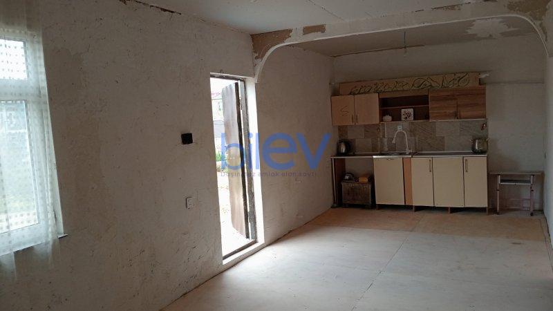 Satılır  otaqlı Həyət evi  65m², Bakı