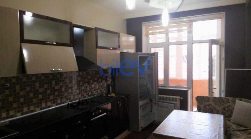Kirayə (aylıq) 3 otaqlı Yeni Tikili  130m², Bakı