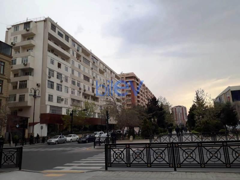 Satılır 1 otaqlı Köhnə Tikili  45m², Bakı