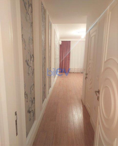 Kirayə (aylıq) 3 otaqlı Yeni Tikili  145m², Bakı