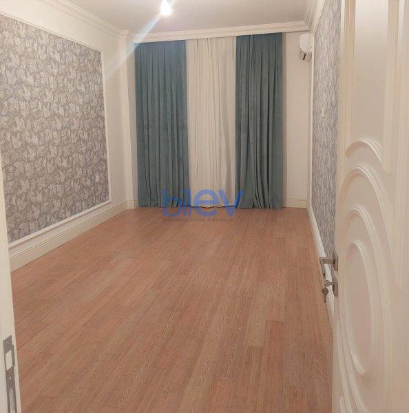 Kirayə (aylıq) 3 otaqlı Yeni Tikili  145m², Bakı