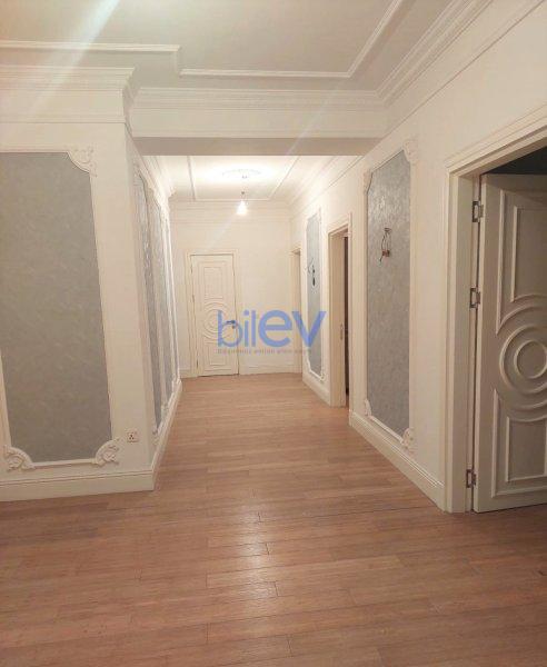 Kirayə (aylıq) 3 otaqlı Yeni Tikili  145m², Bakı