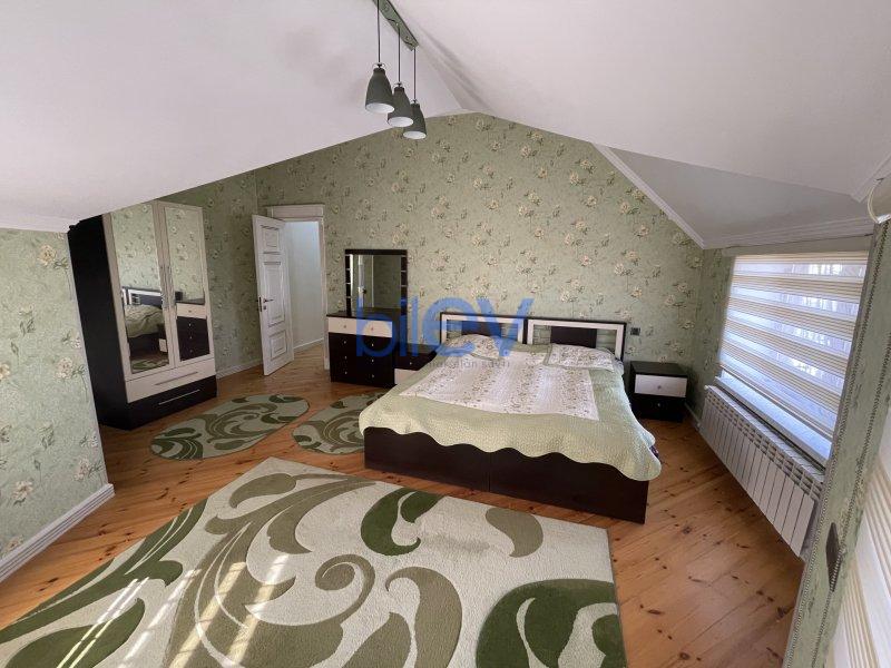 Kirayə (aylıq) 7 otaqlı Bağ evi  400m², Bakı