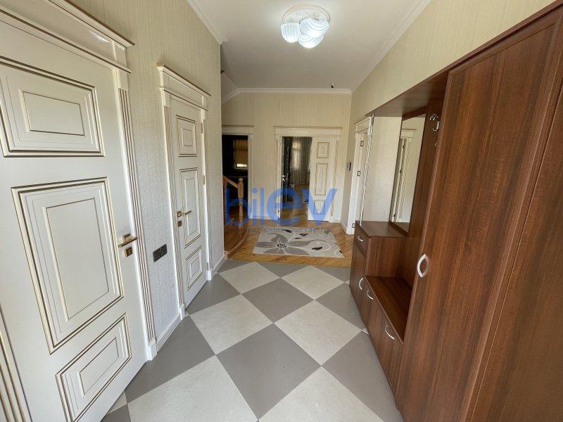 Kirayə (aylıq) 7 otaqlı Bağ evi  400m², Bakı