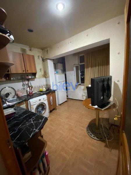 Satılır 5 otaqlı Köhnə Tikili  92m², Bakı