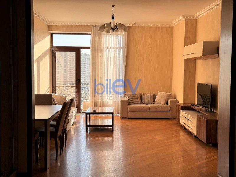 Aylıq Kirayə 3 otaqlı Yeni Tikili bina evi  140m², Bakı