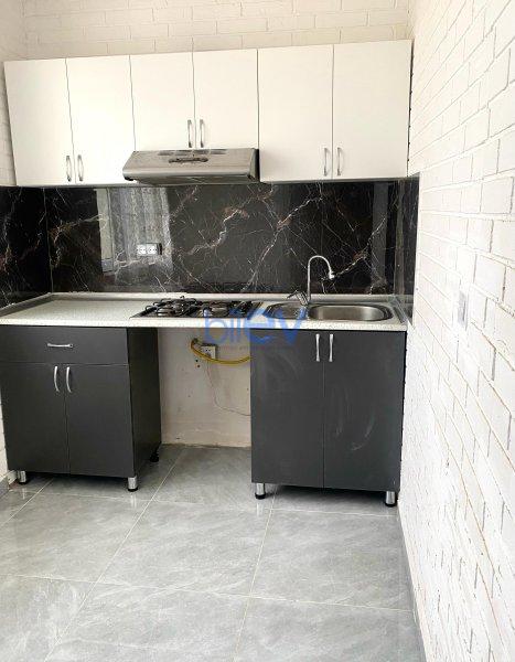 Satılır 2 otaqlı Köhnə Tikili  50m², Bakı
