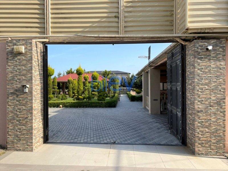 Kirayə (aylıq) 7 otaqlı Bağ evi  350m², Bakı
