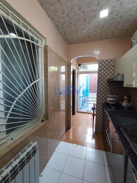 Aylıq Kirayə 3 otaqlı Həyət evi  90m², Bakı