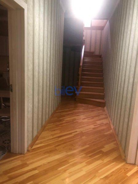 Satılır 5 otaqlı Həyət evi  200m², Bakı