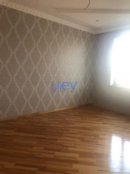 Satılır 5 otaqlı Həyət evi  200m², Bakı