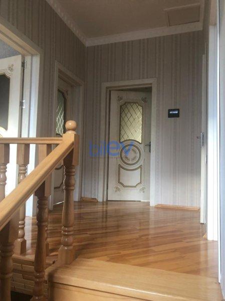 Satılır 5 otaqlı Həyət evi  200m², Bakı