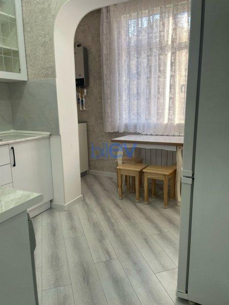 Kirayə (aylıq) 2 otaqlı Köhnə Tikili  65m², Bakı