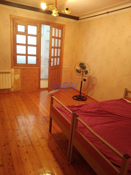 Kirayə (aylıq) 3 otaqlı Köhnə Tikili  85m², Bakı