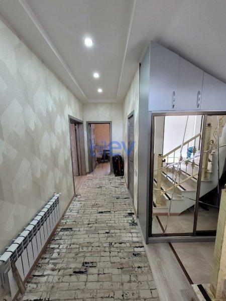 Satılır 5 otaqlı Bağ evi  200m², Bakı