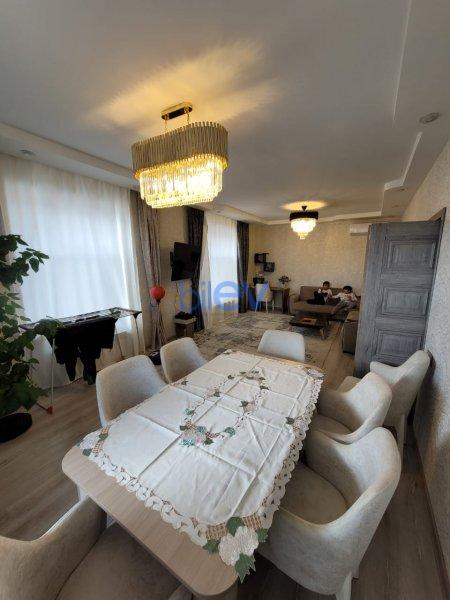 Satılır 5 otaqlı Bağ evi  200m², Bakı