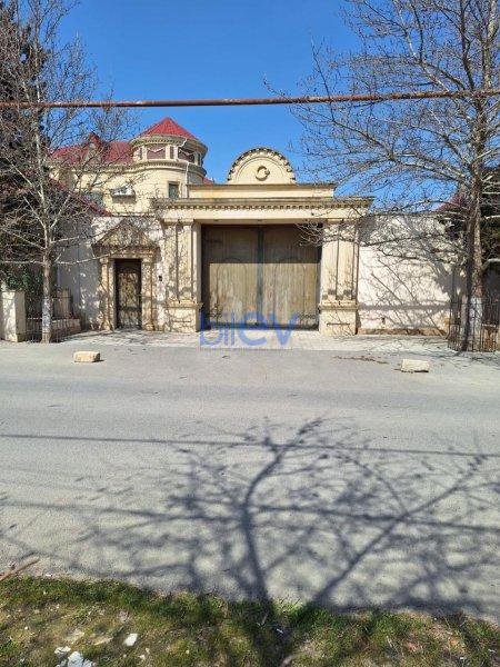 Satılır 7 otaqlı Villa  600m², Bakı
