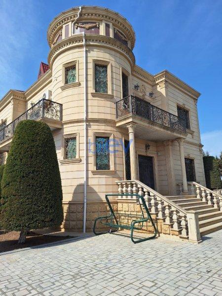 Satılır 7 otaqlı Villa  600m², Bakı