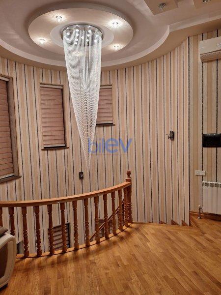 Satılır 7 otaqlı Villa  600m², Bakı