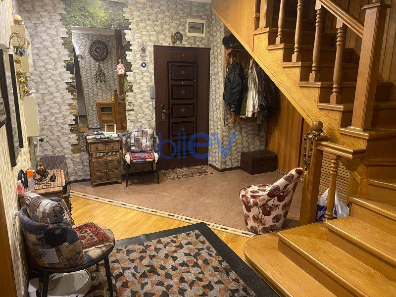 Satılır 3 otaqlı Yeni Tikili  180m², Bakı