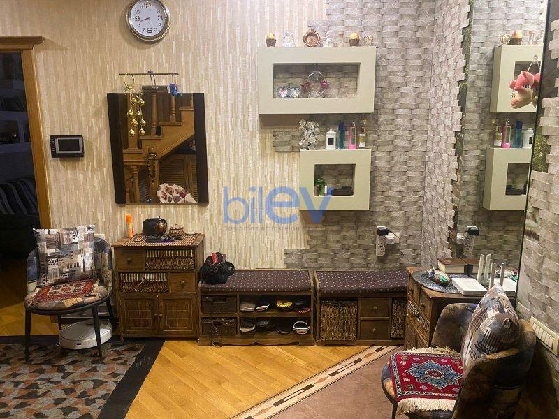 Satılır 3 otaqlı Yeni Tikili  180m², Bakı