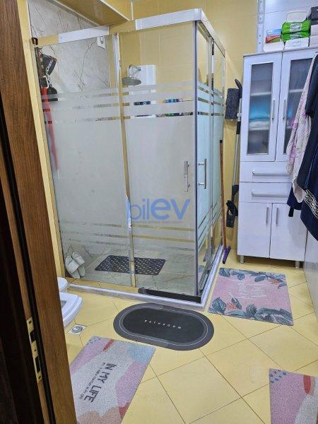 Satılır 3 otaqlı Yeni Tikili  180m², Bakı