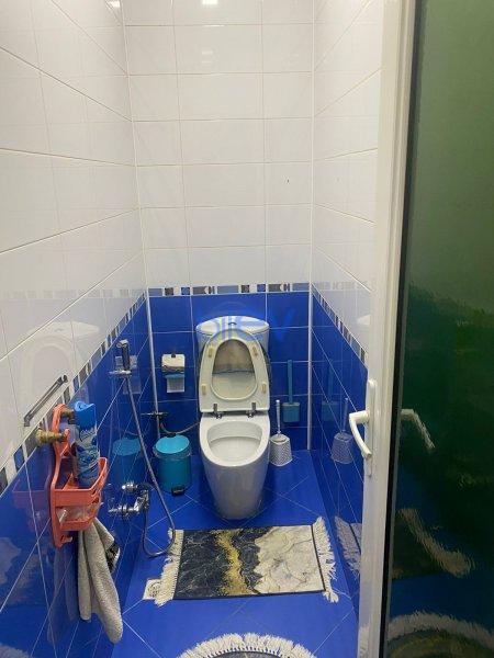 Satılır 3 otaqlı Yeni Tikili  180m², Bakı