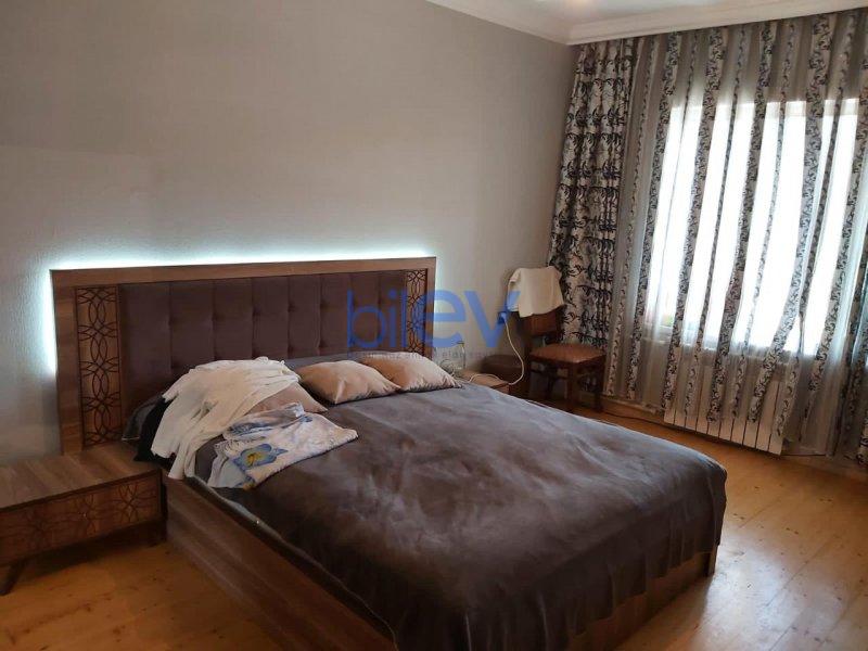 Satılır 4 otaqlı Köhnə Tikili  100m², Bakı