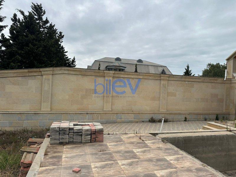 Satılır 10 otaqlı Həyət evi  300m², Bakı